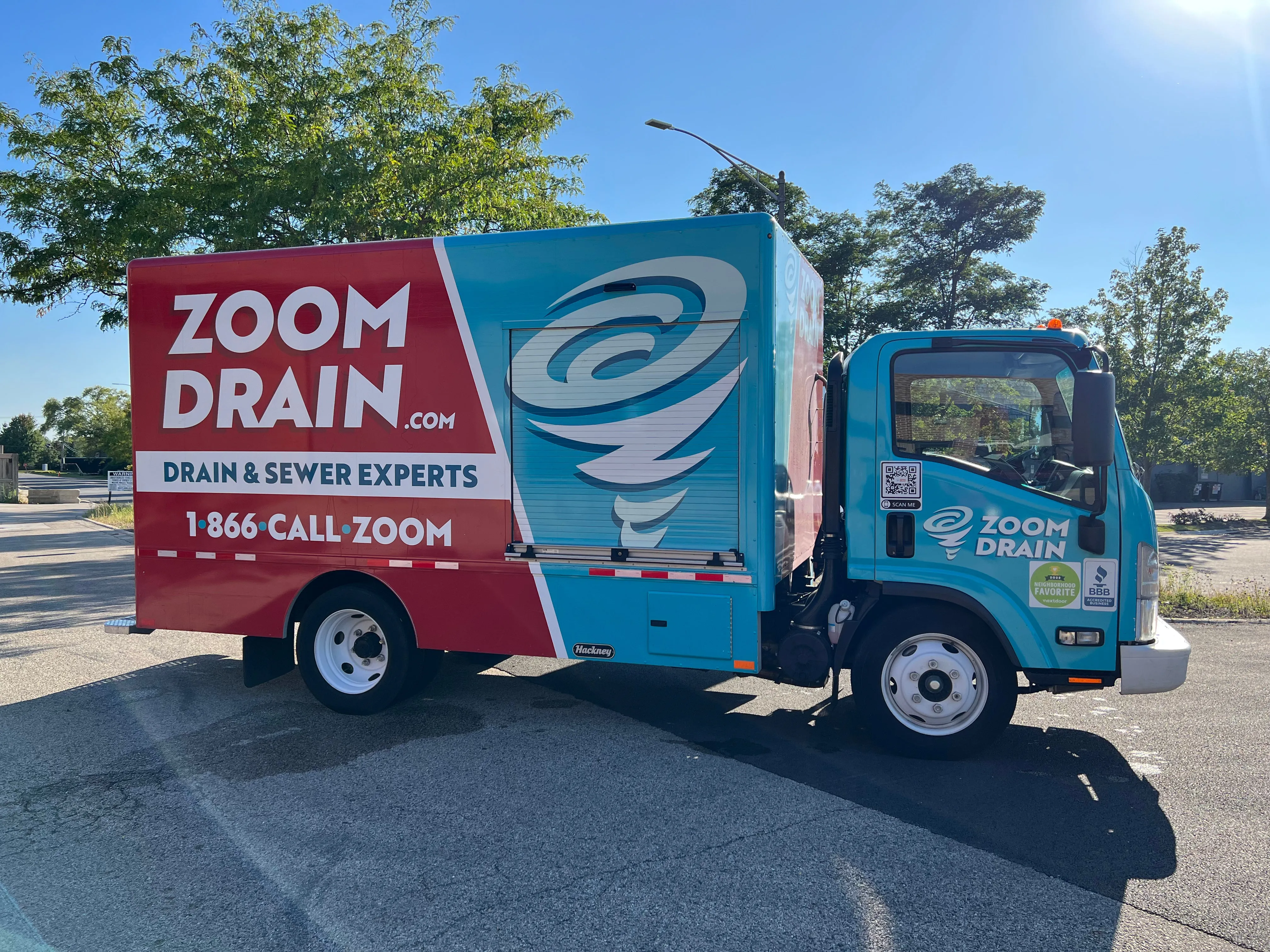 2019 ISUZU TRUCK WITH HACKNEY BODY AND SPARTAN URBAN SOLDIER JETTER