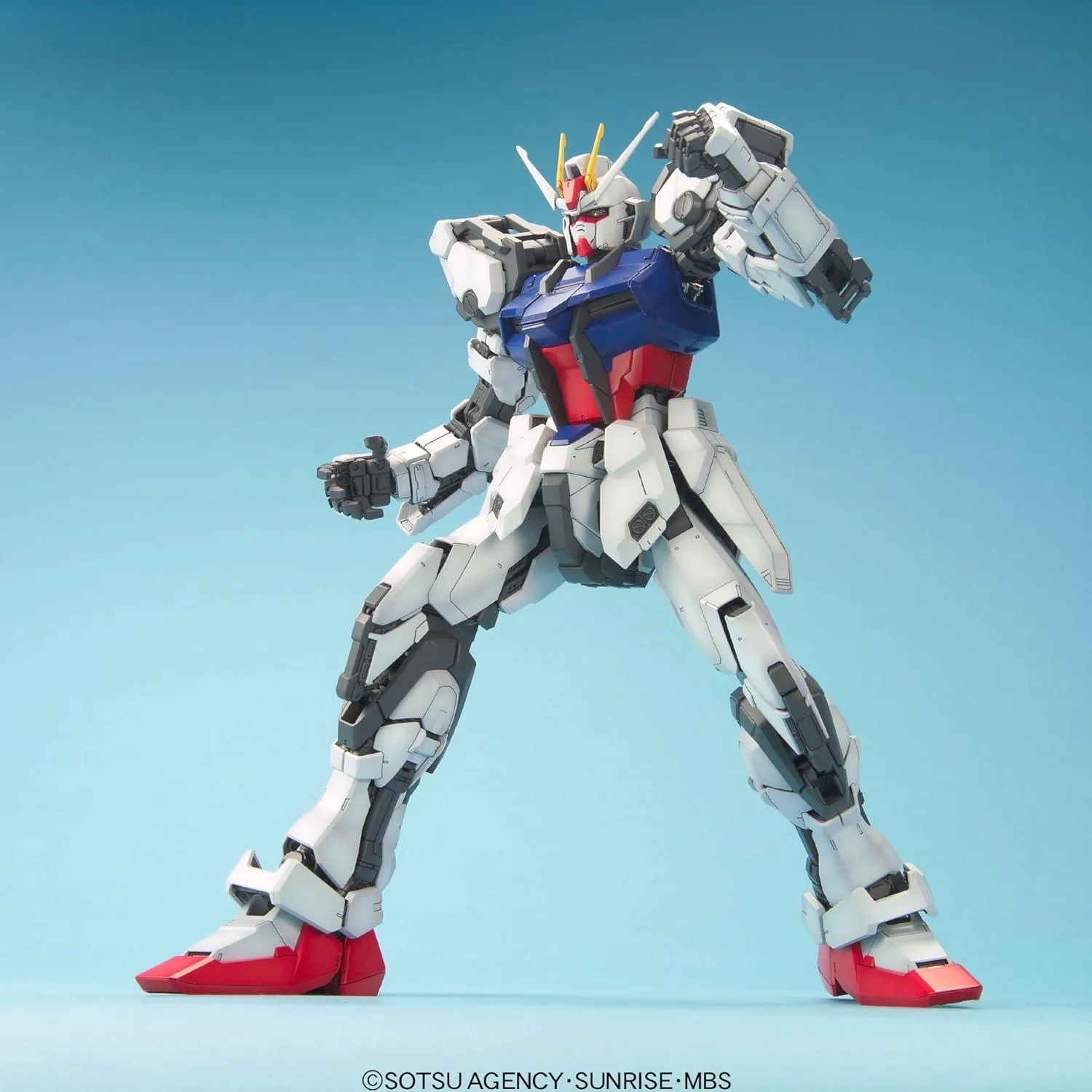 Bandai Strike Gundam PG 1/60 Model Kit