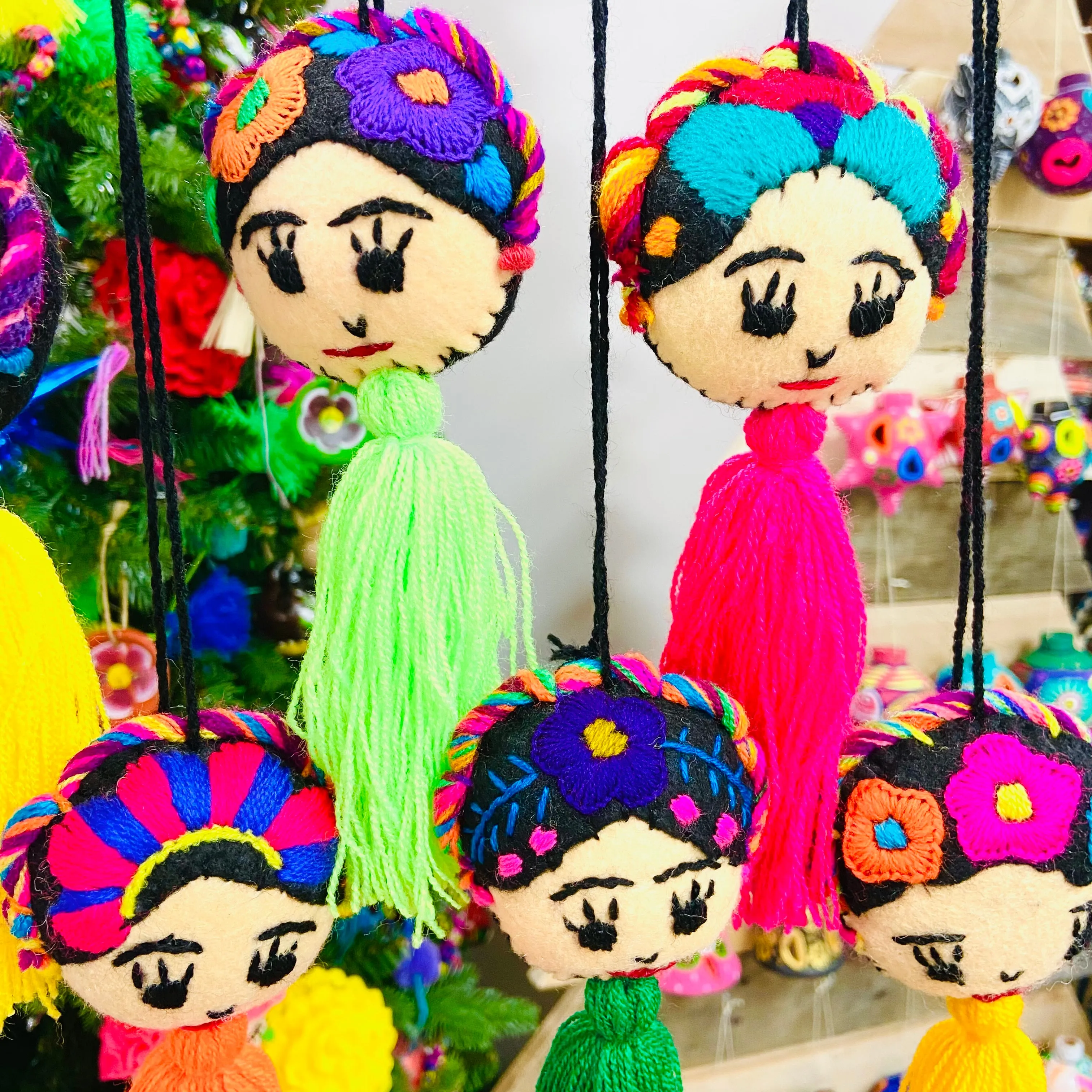 Frida Pom Pom Sets