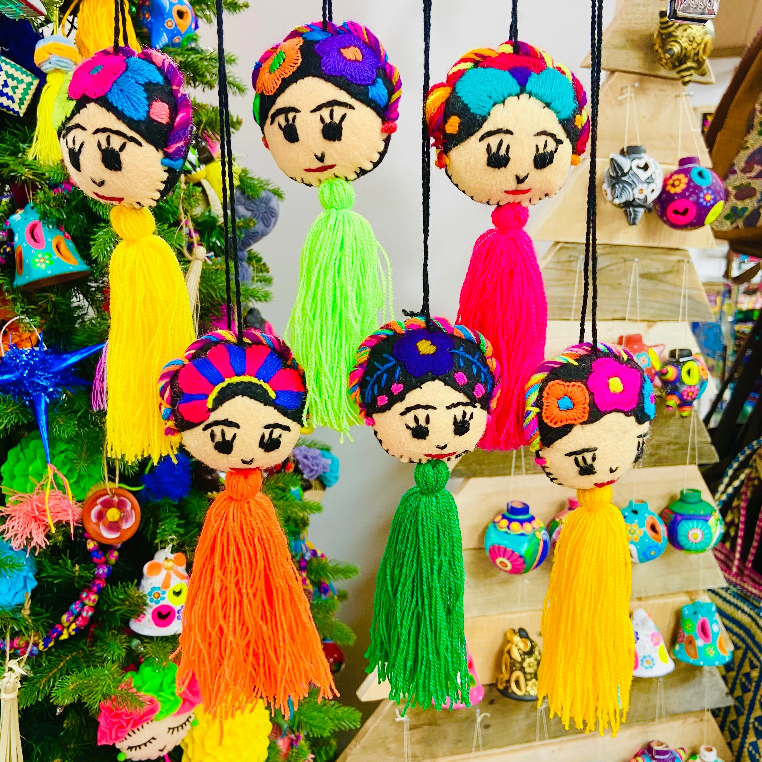 Frida Pom Pom Sets