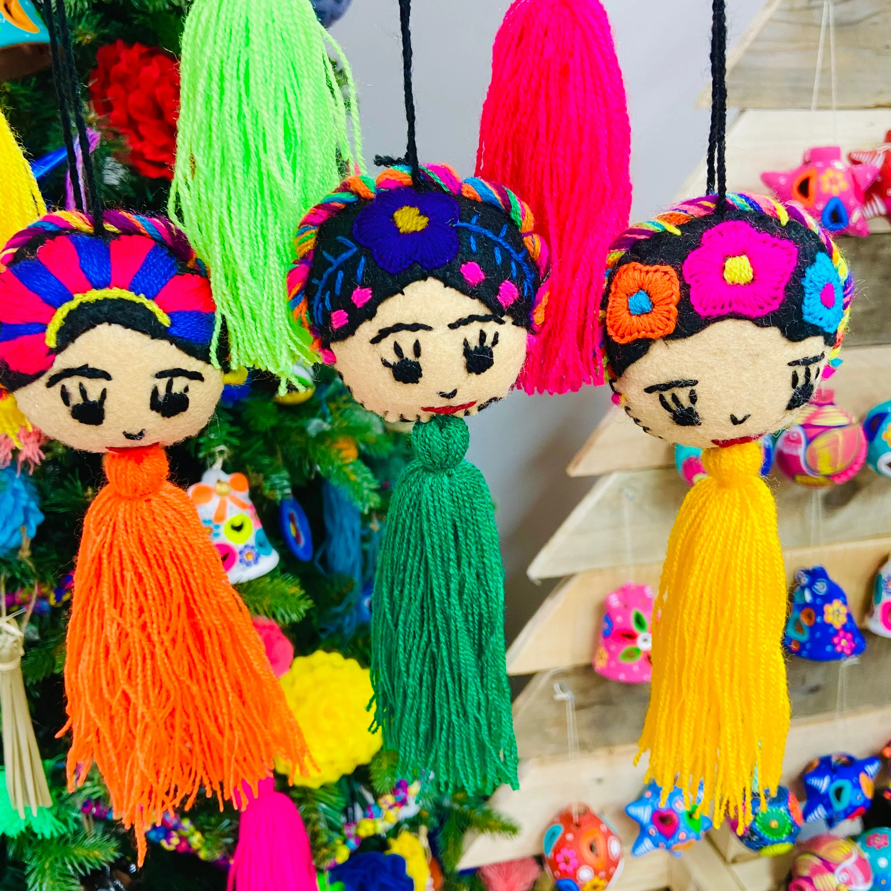 Frida Pom Pom Sets