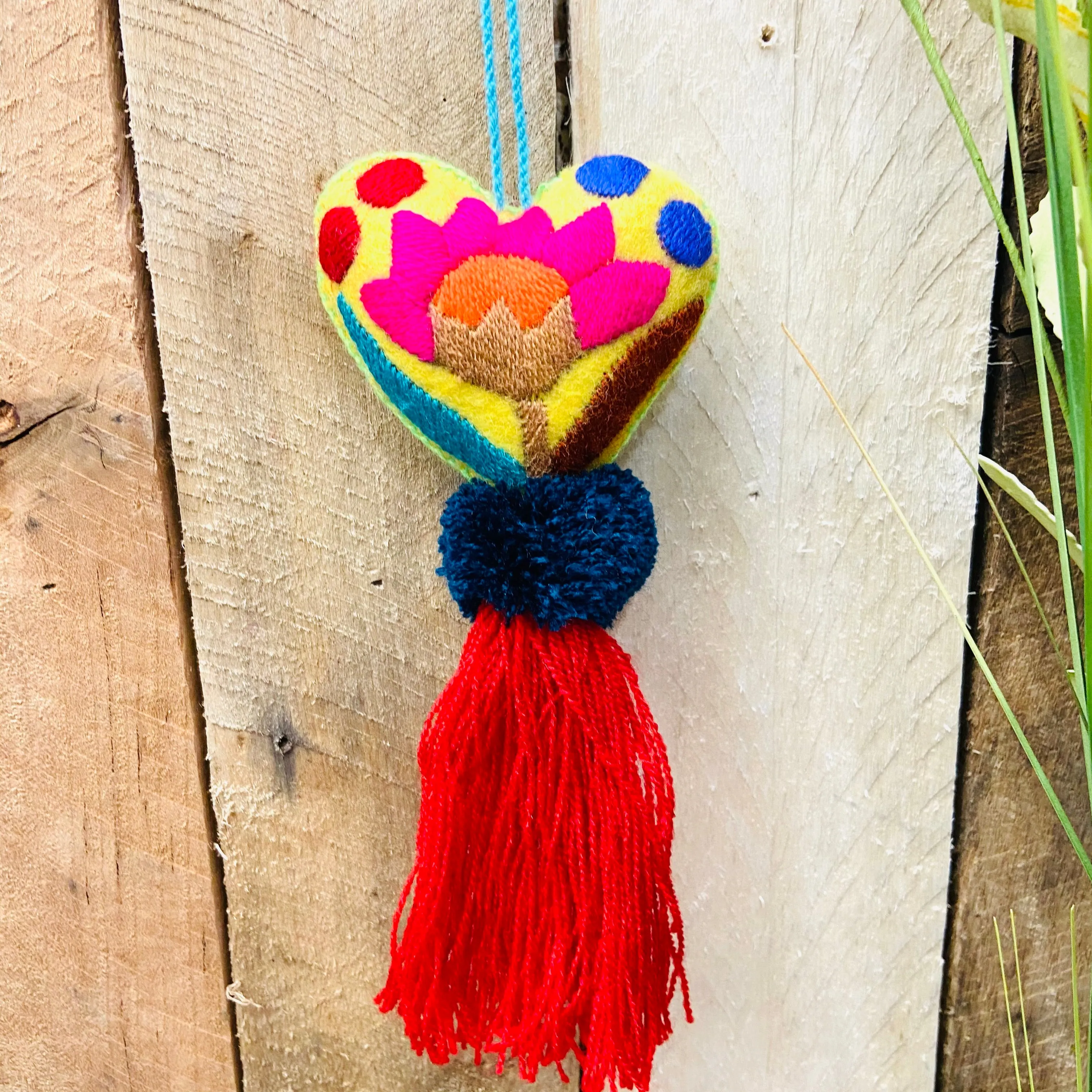 Heart Pom Pom - Singles