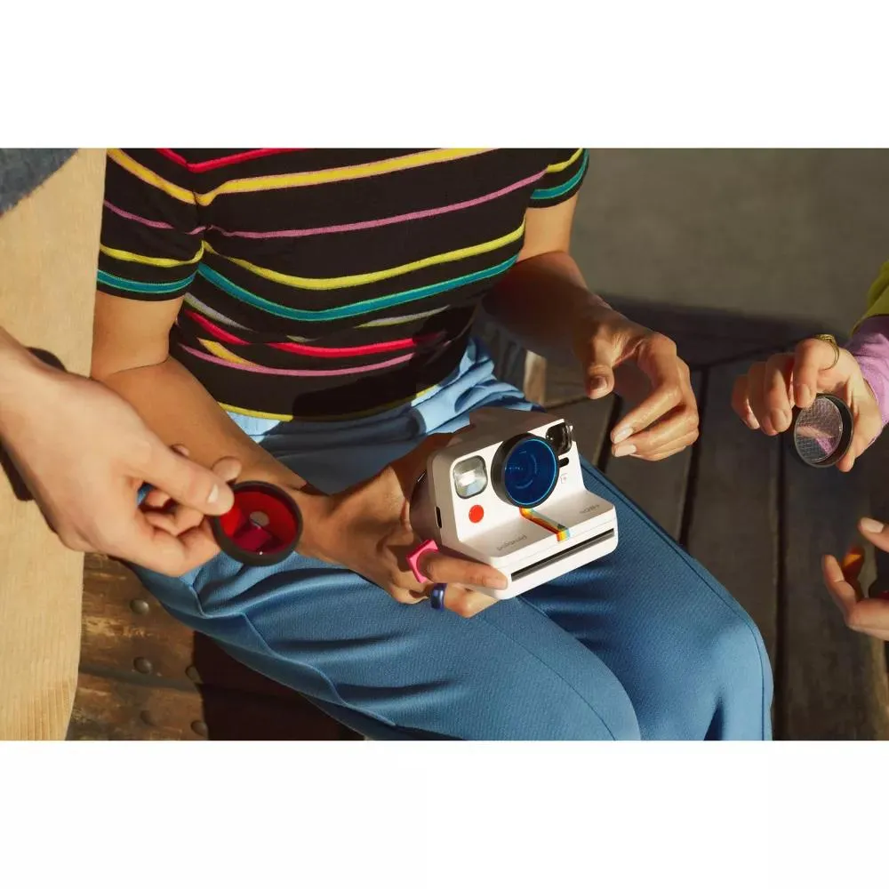 Polaroid NOW  Generation 2 Instant Camera (White) 9077